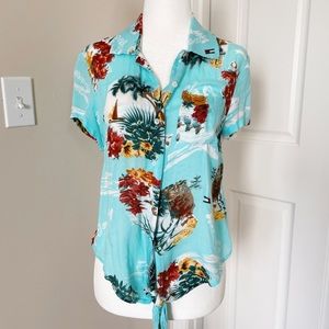 Tommy Hilfiger Spring Breakers-Style Hawaii Floral Print Summer Hawaiian Shirt